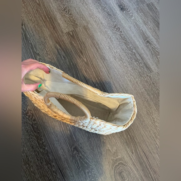 Straw Tote Bag - Picture 5 of 7